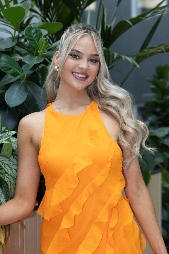 24-vuotias Tiia on yksi Miss Suomi -finalisteista.