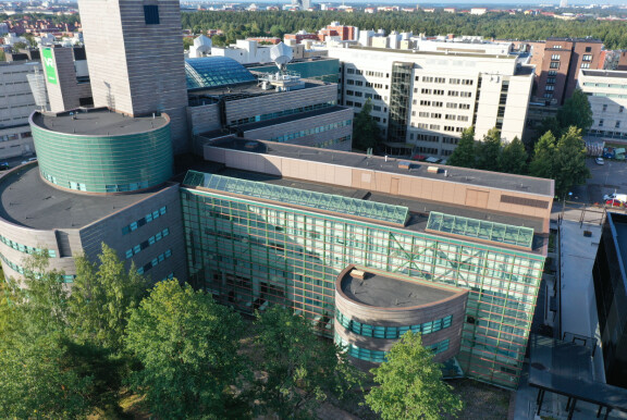 Riikan ja työntekijän suhde sai alkunsa työpaikalta.