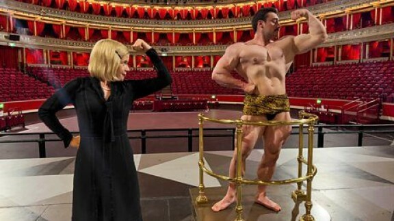 Lucyn toimittama Sherlockin on kuoltava -sarja sai ensi-illan Isossa-Britanniassa viime joulukuussa.