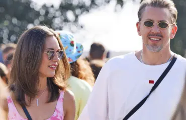 Oho! Sanna Marin julkaisi yhteiskuvia Joni-rakkaan kanssa – mukana myös maailmantähti