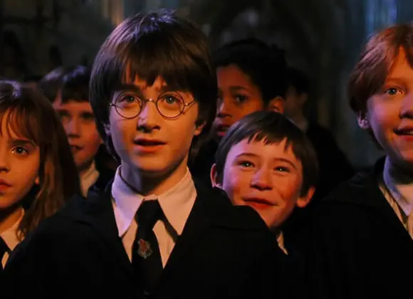 Daniel Radcliffen vanhemmat kielsivät lapseltaan Harry Potterin koekuvaukset - Dumbledore-näyttelijä kiristettiin mukaan elokuvaan