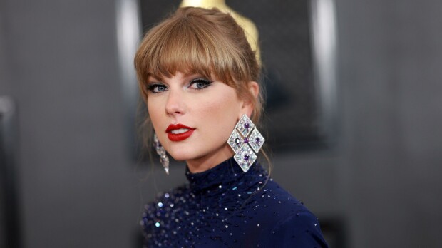 Taylor Swift pudotti valtavan uutispommin