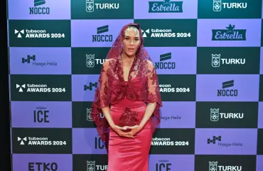 Sini Sabotagelta yllätysavautuminen podcastissa: Tällainen suhde hänellä on Ville Galleen