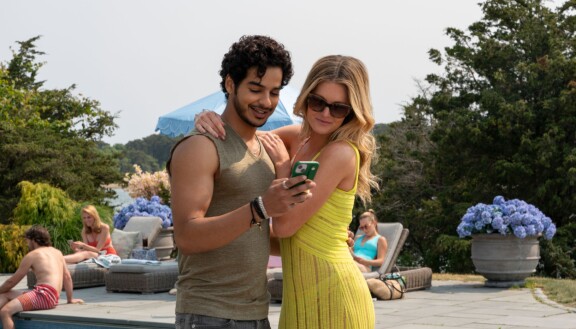 Ishaan Khattar ja Meghann Fahy.