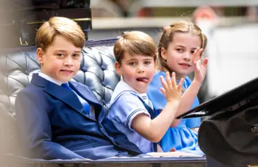 Oho! Prinssi George, 11, opettelee lentämään