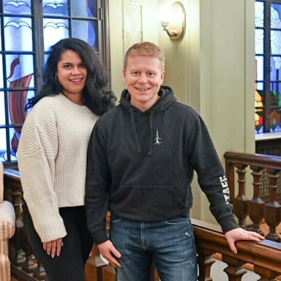 Minttu ja Sampo ovat tottuneet elämään erossa, joten Farmin kuvaukset menivät ikävöimisineenkin sujuvasti. Minttu ja Sampo ovat tottuneet elämään erossa, joten Farmin kuvaukset menivät ikävöimisineenkin sujuvasti.