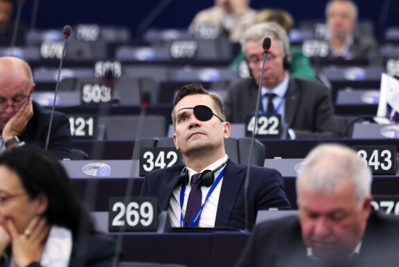 Mika Aaltola Ranskan europarlamenttikokouksessa.