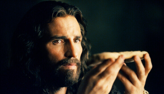 Jim Caviezel palaa esittämään Jeesusta 20 vuoden jälkeen.