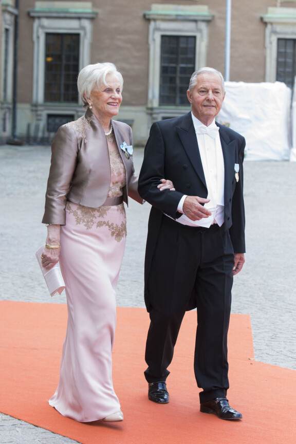 Charlotte ja Ralf osallistuivat prinssi Carl Philipin ja Sofian häihin.