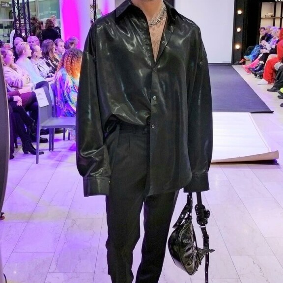 Setämiehet pommittavat Susanna Penttilää – ”Pitävät yritykseni sähköpostia deittipalstana” Mert Otsamo