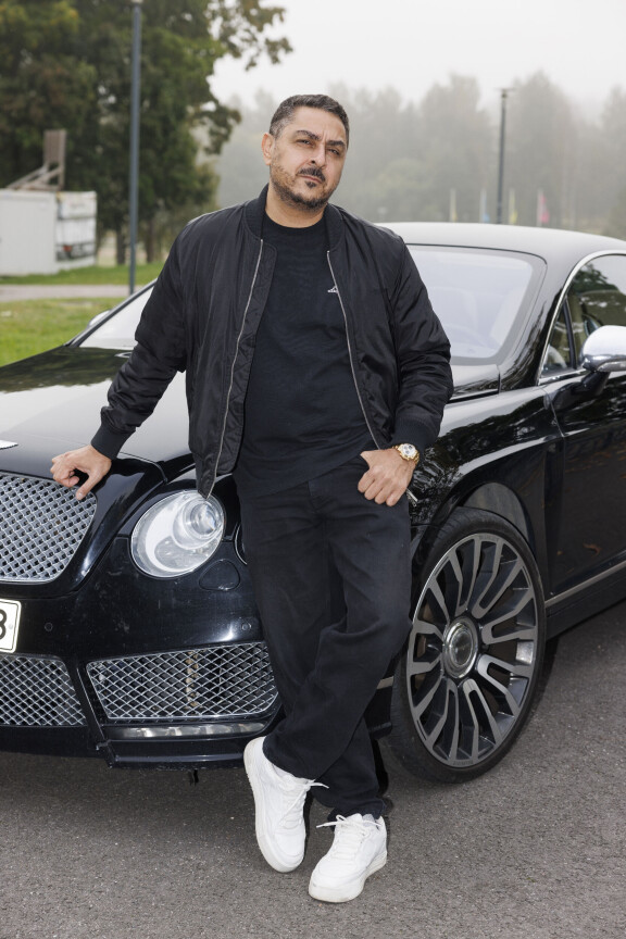 Tv-tuottajan automaku on klassinen. Vaikka Bentley Continental GT on vuodelta 2006, sen muotokieli on Armanin mielestä ajaton.