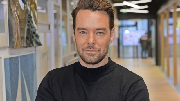 Näin julkisuudesta kadonnut Mikko Leppilampi juhli syntymäpäiväänsä
