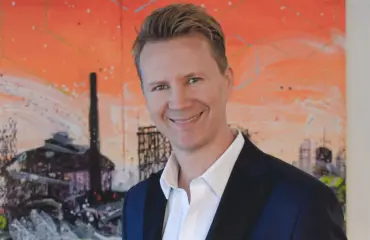 Hunks-tanssija Mauno Ahonen juhlistaa 24:ää yhteistä vuotta Linda-vaimonsa kanssa - rakkaus muuttui isovanhemmuudeksi jo 47-vuotiaana