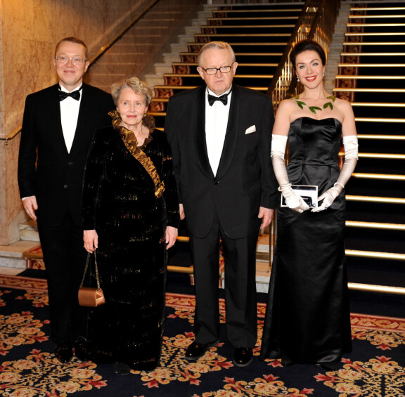 Ahtisaaret tekivät paluun Osloon 2008 Nobel-juhlallisuuksiin, kun presidentti sai rauhanpalkinnon. Marko-poika oli vielä tuolloin yhdessä Lisa Sounion kanssa. Pariskunta avioitui samana vuonna ja erosi 2020.