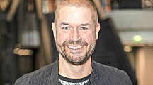Että mitä? Marco Bjurström myi pornolehtiä aasialaisille