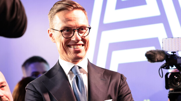 Tällainen on Alexander Stubbin päivä oikeasti – video vallan kulisseista!