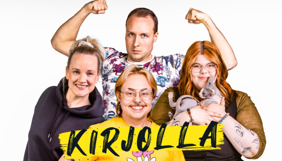 Kirjolla-sarjan toisen kauden päähenkilöt: ylhäällä Topi, edessä Leena, Mico ja Vilhelmiina.