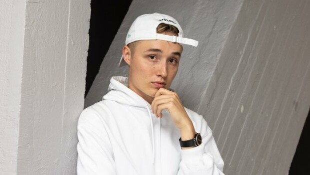 Isac Elliot herätti nukkujat ökykaupunginosassa Isac Elliot