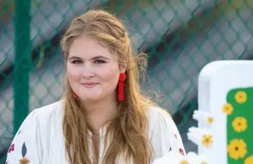 Tanssia ja maataloutta! Hollannin kruununprinsessa Amalian ensimmäinen valtiovierailu