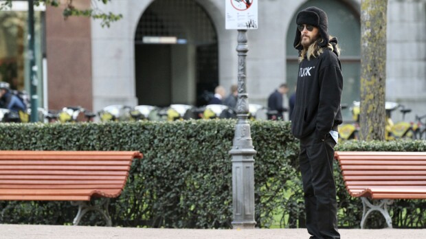 Oho! Jared Leto yllätti Helsingissä! Melkoinen tippi katusoittajalle – kuvat!