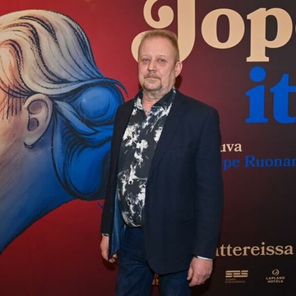 Seppo Ruonansuu, 56, osallistui Jope-veljensä dokumenttielokuvan kutsuvierasensi-iltaan. Seppo Ruonansuu osallistui Jope-veljensä dokumenttielokuvan kutsuvierasensi-iltaan.
