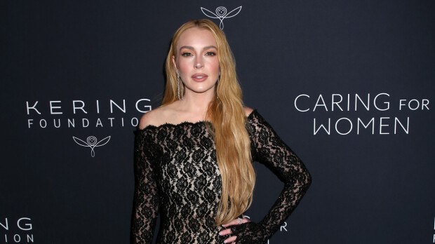Mikä muodonmuutos! Lindsay Lohan kasvoi villistä bileprinsessasta tyylikkääksi perheenäidiksi
