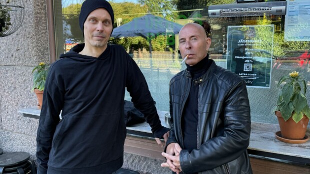 Stefan Lindfors suuntaa maailmalle uusilla suunnitelmillaan – näin Ville Valo liittyy asiaan
