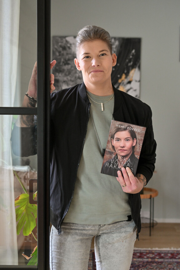 Heidi julkaisi elämäkertansa Tuska, Voima, Rakkaus 10. lokakuuta.
