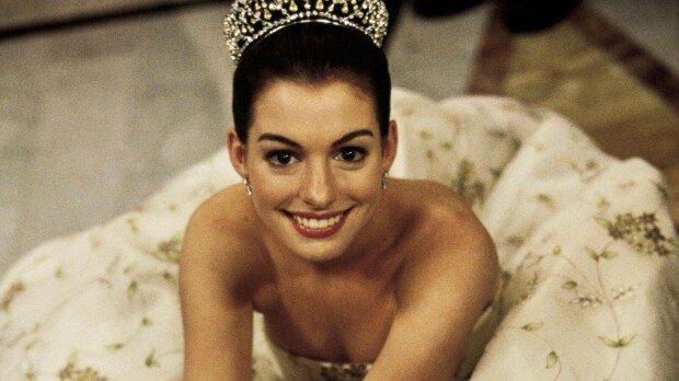 Muistatko Prinsessapäiväkirjat-elokuvat? Anne Hathaway palaa läpimurtorooliinsa