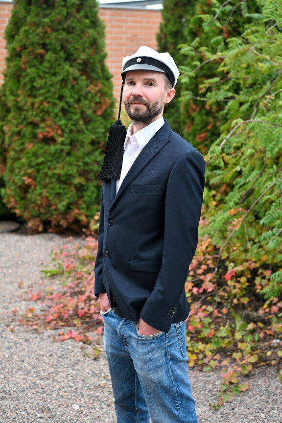 Harrin englanninkielinen lopputyö vilisee matemaattisia kaavoja. - Kannustan nuoria hakeutumaan pitkän matematiikan pariin, sitä pelätään ihan turhaan, Harri kertoo.