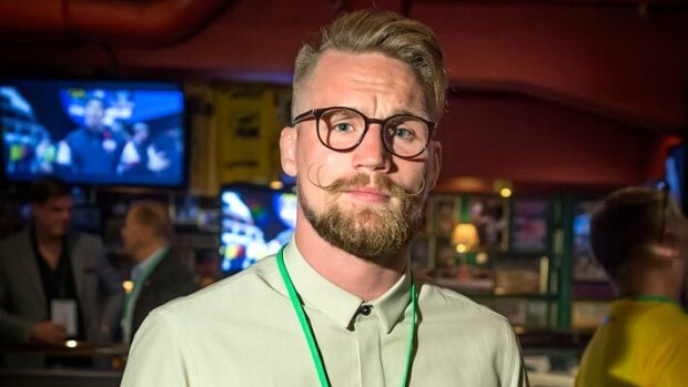 Yhteiset mökkijatkot! Näin Teemu Packalén ja 19-vuotias brunetti kommentoivat kohuttua bileiltaa Teemu Packalén