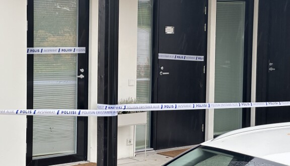Pariskunnan koti Espoossa on poliisin eristämä.