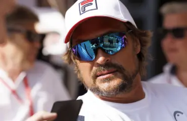 Teemu Selänne sai ökyauton kylkiäisenä lapsellisen lahjan