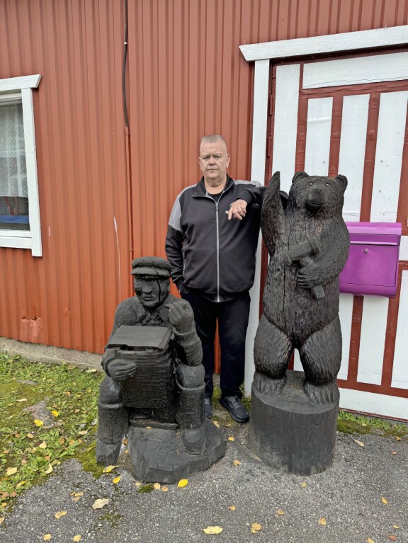 – Poltin 25 vuoden ajan. Kyllä se tupakka on myrkkyä, Aki sanoo.