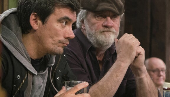Cain Dingle (Jeff Hrodley) yhdessä isänsä Zak Dinglen (Steve Halliwell) kanssa.
