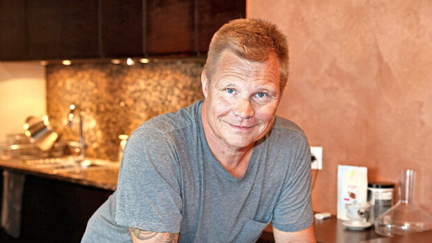 Mika Salo julistaa eksoottisessa kohteessa: 'Tuleva vaimoni' Mika Salo