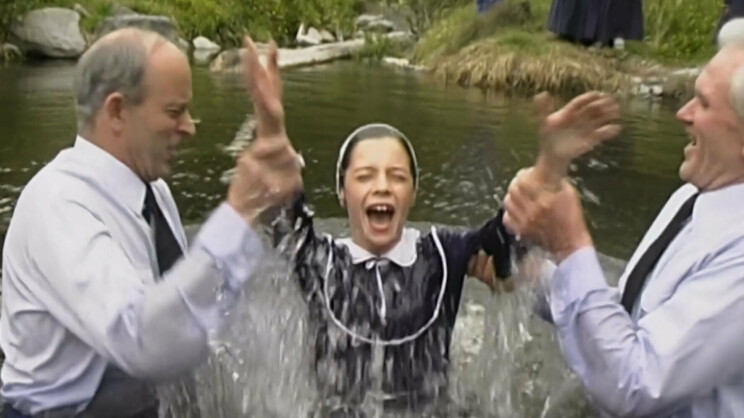 Dokumenttisarja ei sovi herkille! Sairaassa kultissa vanhemmat harrastavat seksiä lastensa nähden Gloriavale - pako kultista