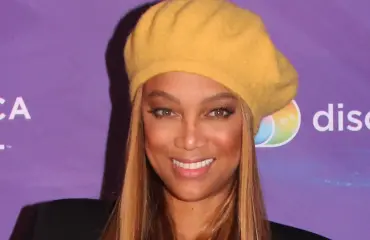 Muistatko malleja tylyttäneen Tyra Banksin? Kuvattiin lähes tunnistamattomana