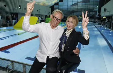 Seiska teki ratsian! Tällainen on Topi Sukarin miljoonia maksanut ökyuimahalli