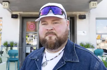 Akseli Herleville kävi ikävästi kuvausmatkalla