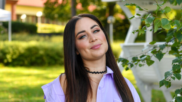 Anna Abreun kylpyvideo sai fanit sekaisin