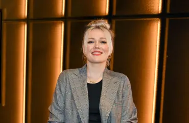Hui! Anna Puu hirvittävässä meikissä
