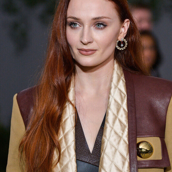 Näyttelijä Sophie Turner sophie turner