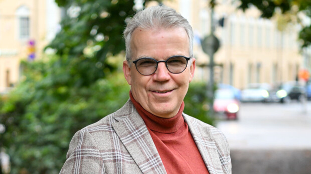 Vau, millainen komistus ex-uutisankkuri Keijo Leppänen oli nuorena - katso kuva