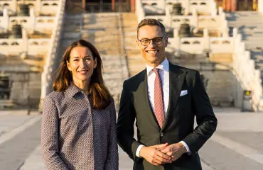 Huomasitko tätä Suzanne Innes-Stubbin asussa? Yllättävä veto