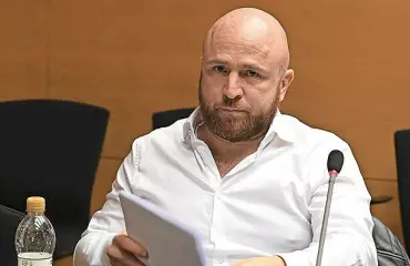 Kohuliikemies Onni Sarmaste sai kummallisen syytteen
