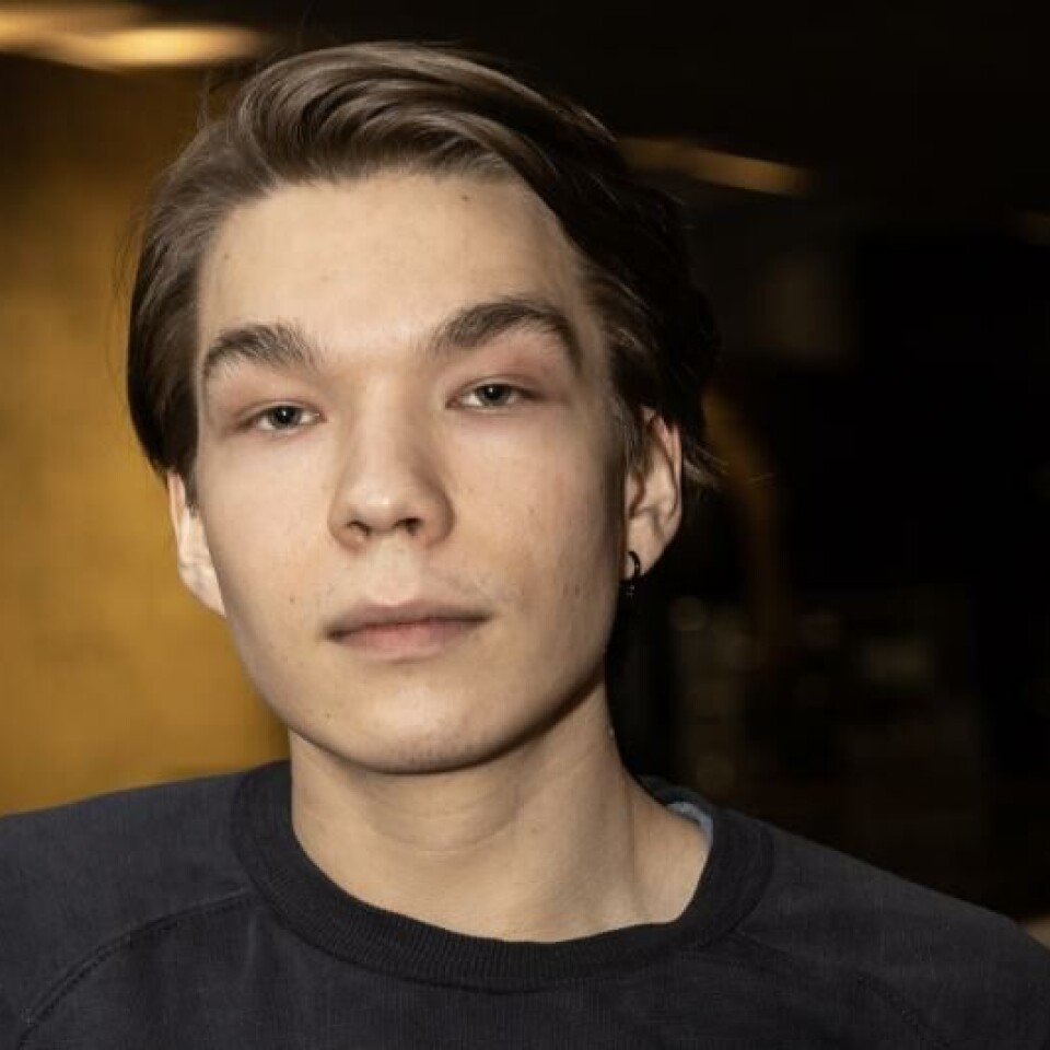 Vaasalainen Onni, 24, opettaa lapsia alakoulussa osa oppilaista