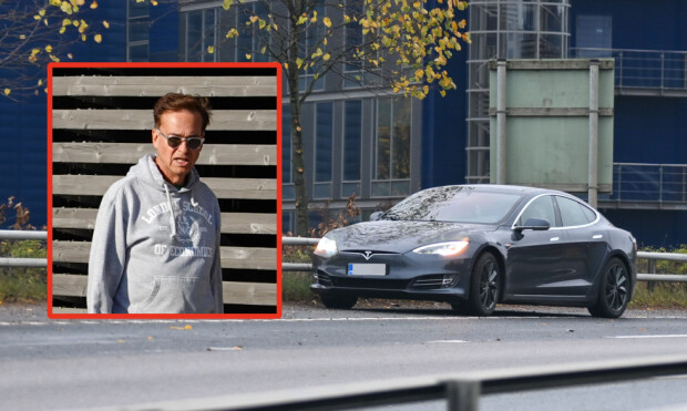 Marimekko-miljonääri kiipelissä! Mika Ihamuotilan Tesla hyytyi moottoritielle – kuvat!