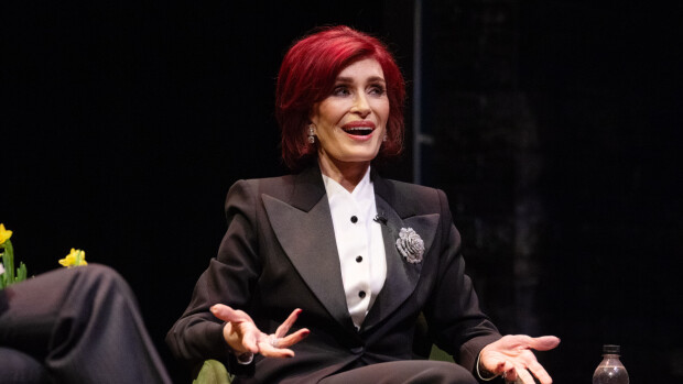 Mitä ihmettä? Sharon Osbourne reissaa Suomeen