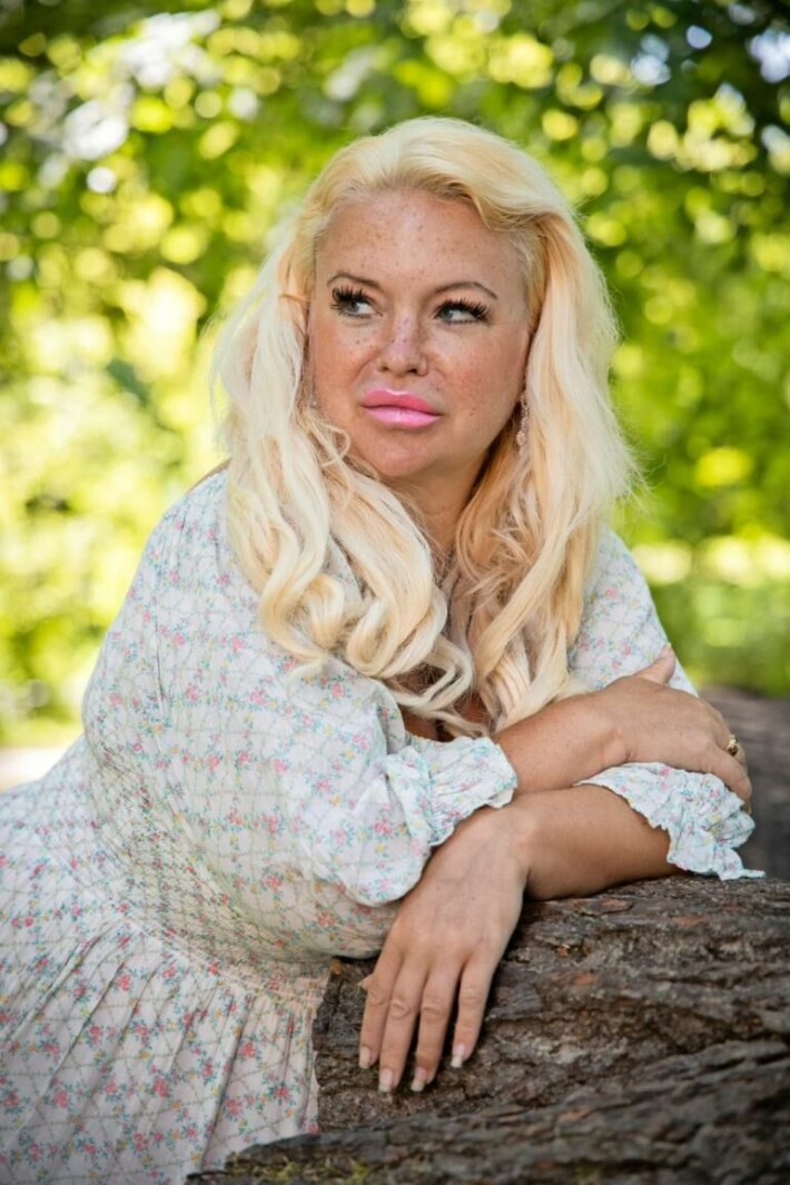 Johannalla on myös Blue-niminen chihuahua. Johanna Tukiainen